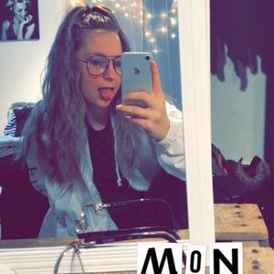 Meet your Posher, Haley